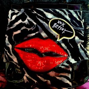 Betsey Johnson LIPS Zebra black white red bag